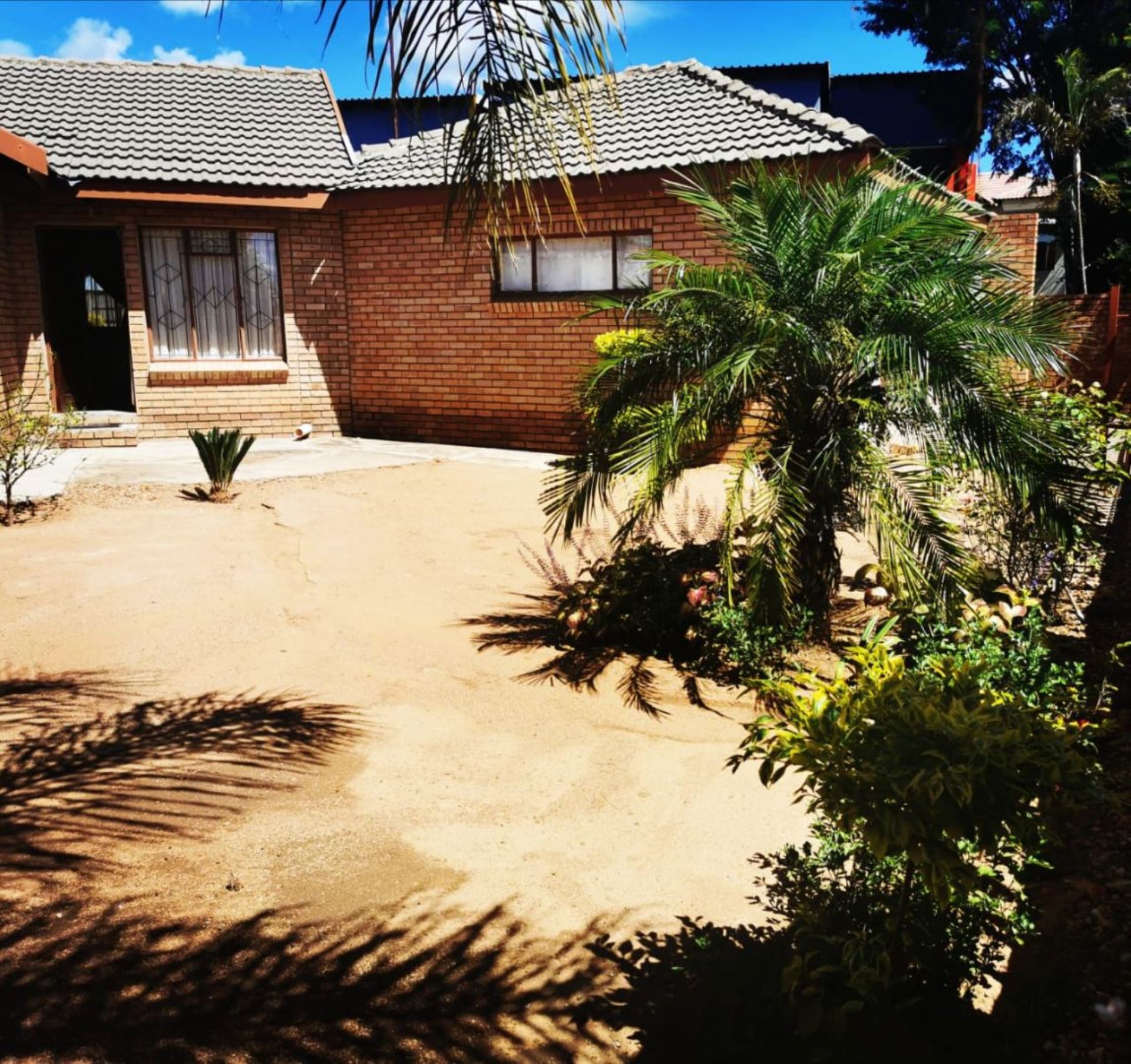 Pietersburg House For Sale in FLORA PARK, Polokwane was listed for R1