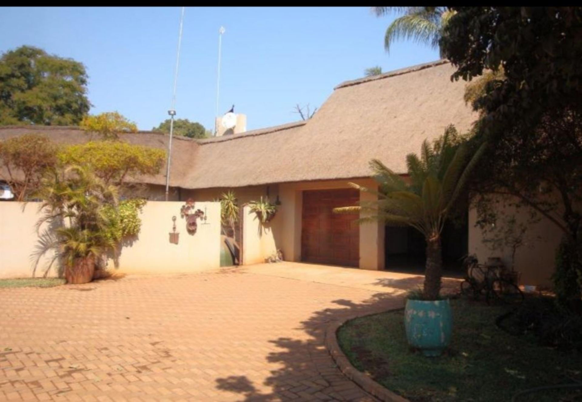 Pietersburg House For Sale in DALMADA A H, Polokwane was listed for