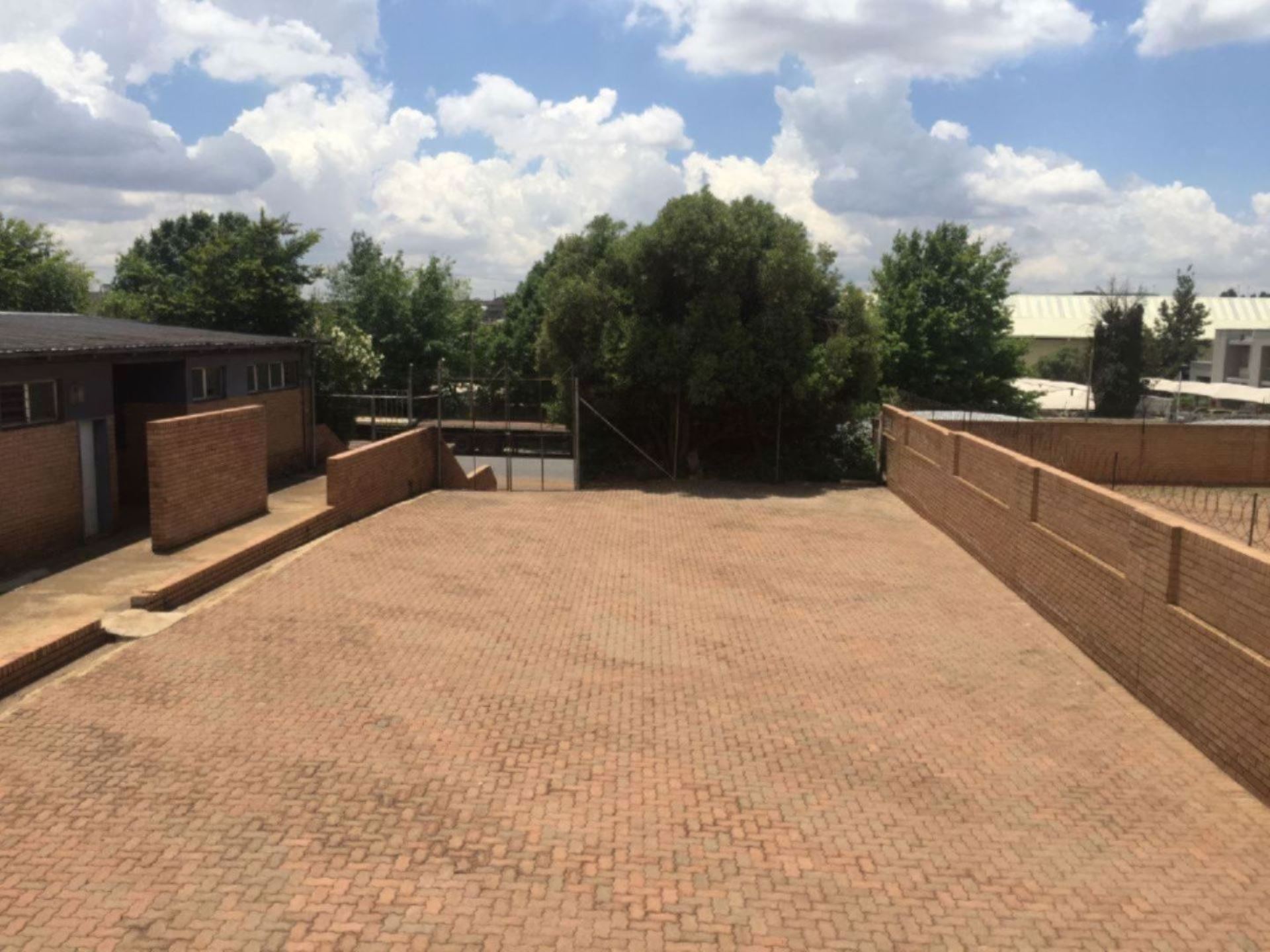 Isando Industrial Rental Monthly in ISANDO, KEMPTON PARK R49.00