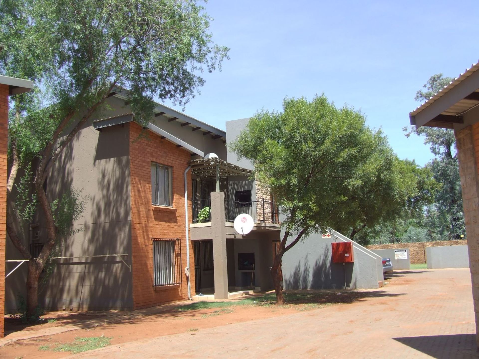 Theresapark Flat Rental Monthly in THERESAPARK, AKASIA R4,990.00