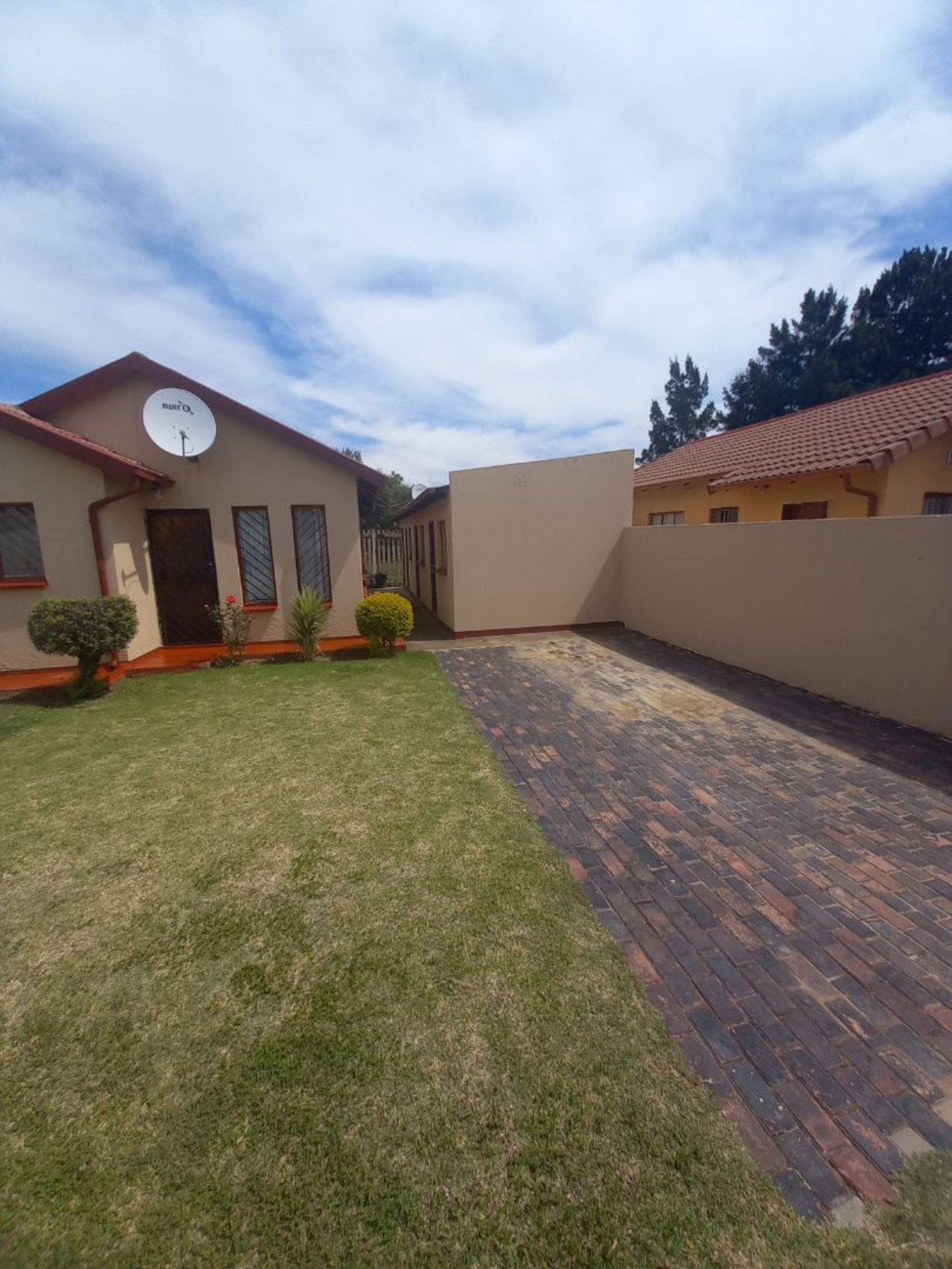 Property and houses for sale and rent in Birch Acres, Kempton Park