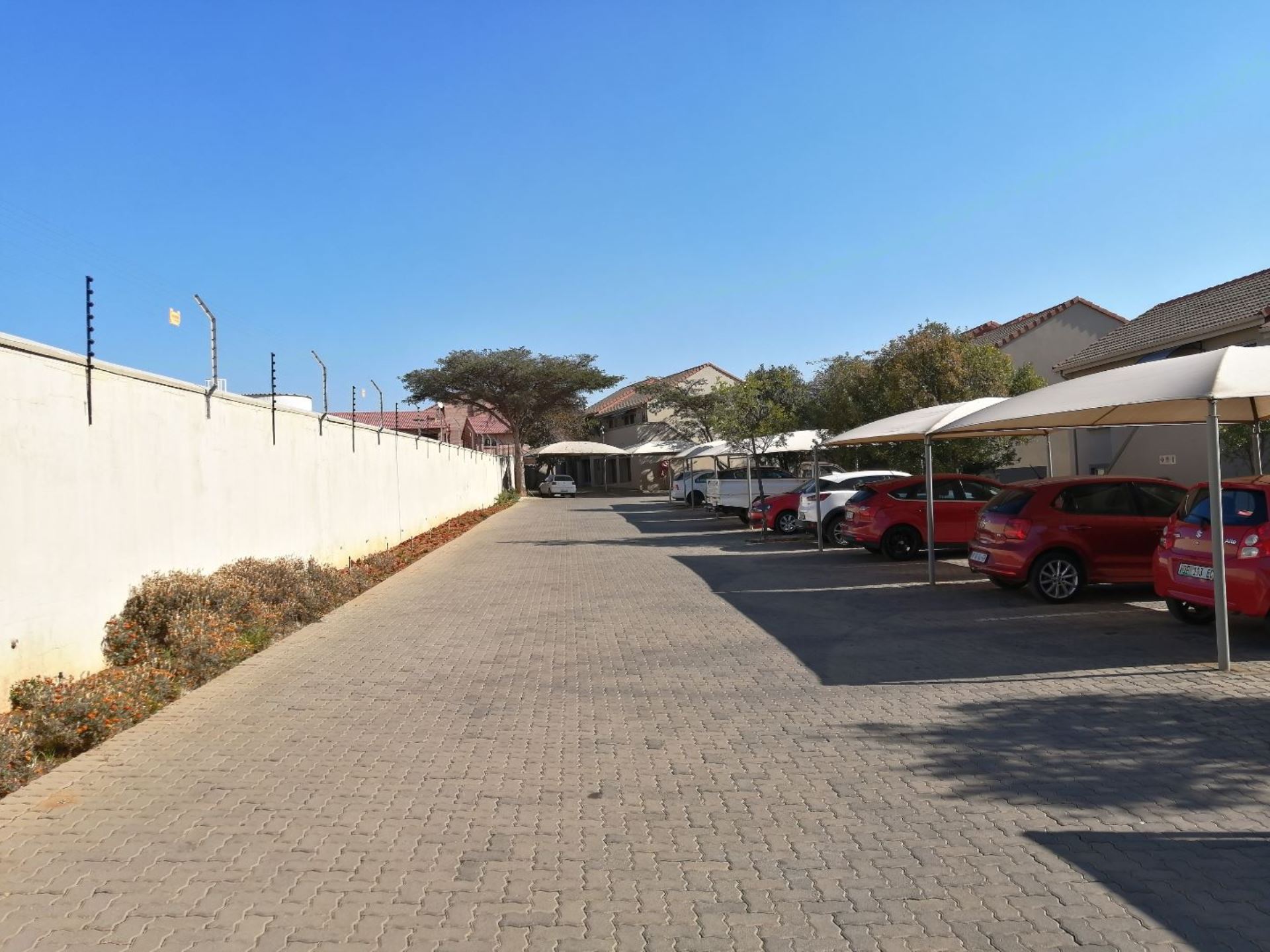Silver Lakes Flat Rental Monthly in SILVER LAKES, PRETORIA R5,000.00