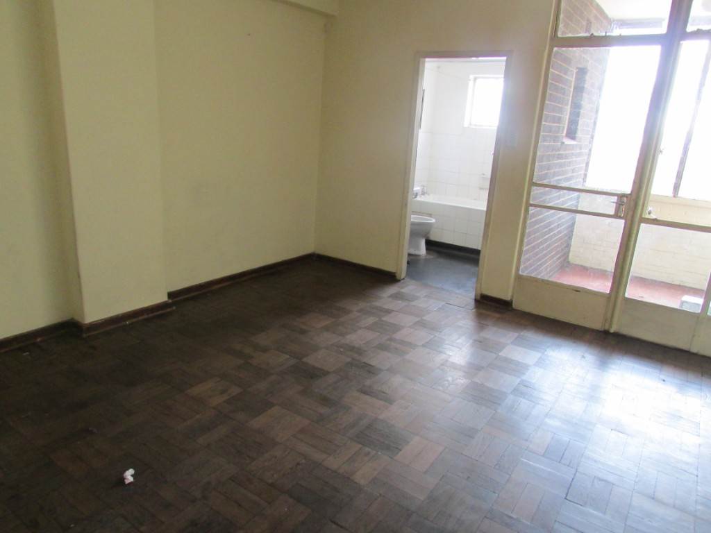 Flat Rental Monthly in SUNNYSIDE, PRETORIA R2,900.00 / month Picture 5