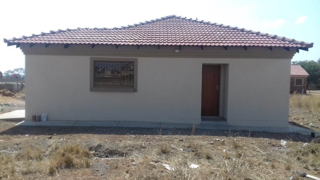 Emdo Park House For Sale in EMDO PARK, POLOKWANE(PIETERSBURG) was