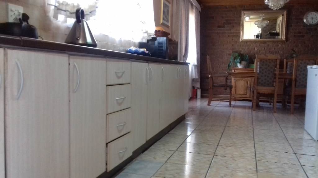 House For Sale in BENDOR, POLOKWANE(PIETERSBURG) Picture 10