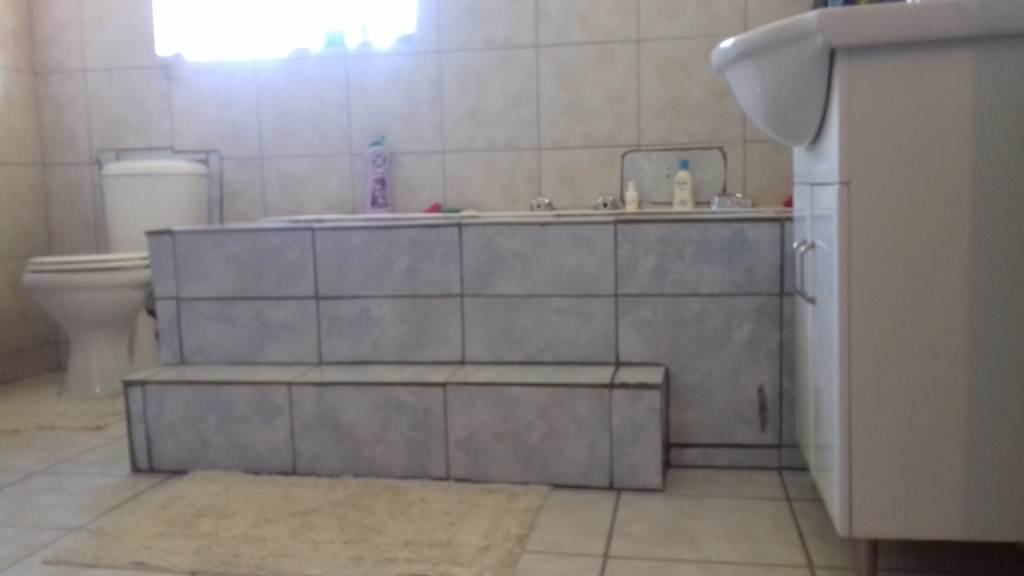 House For Sale in BENDOR, POLOKWANE(PIETERSBURG) Picture 13