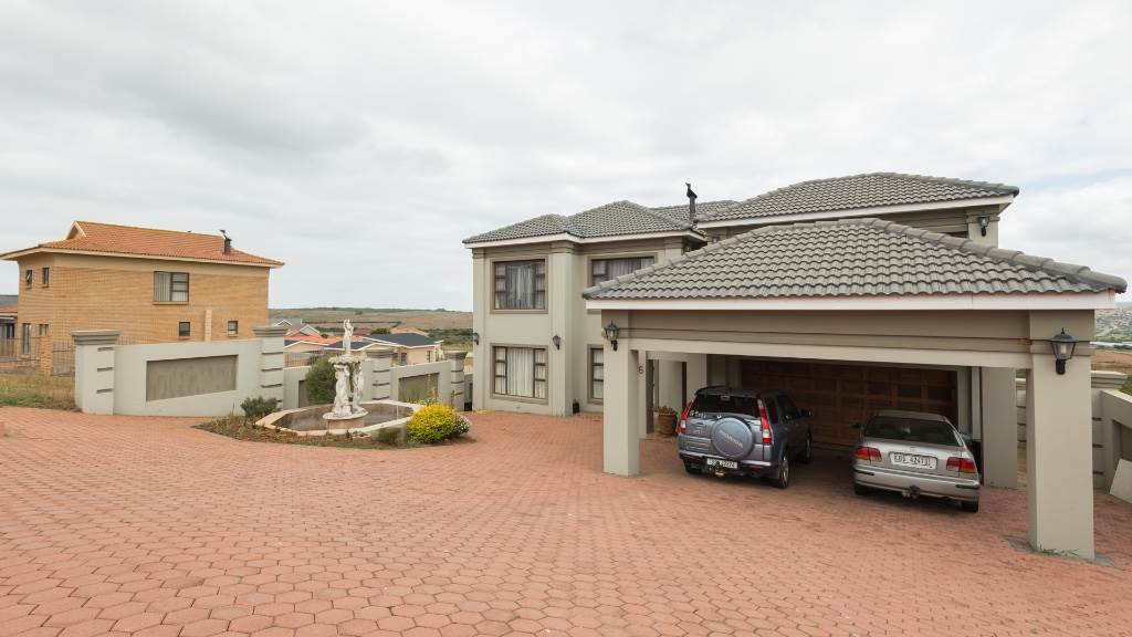 House For Sale in Monte Christo, MOSSEL BAY Picture 1