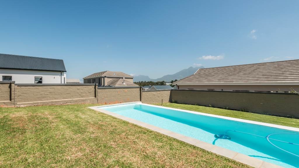 House For Sale in Kraaibosch, GEORGE Picture 19