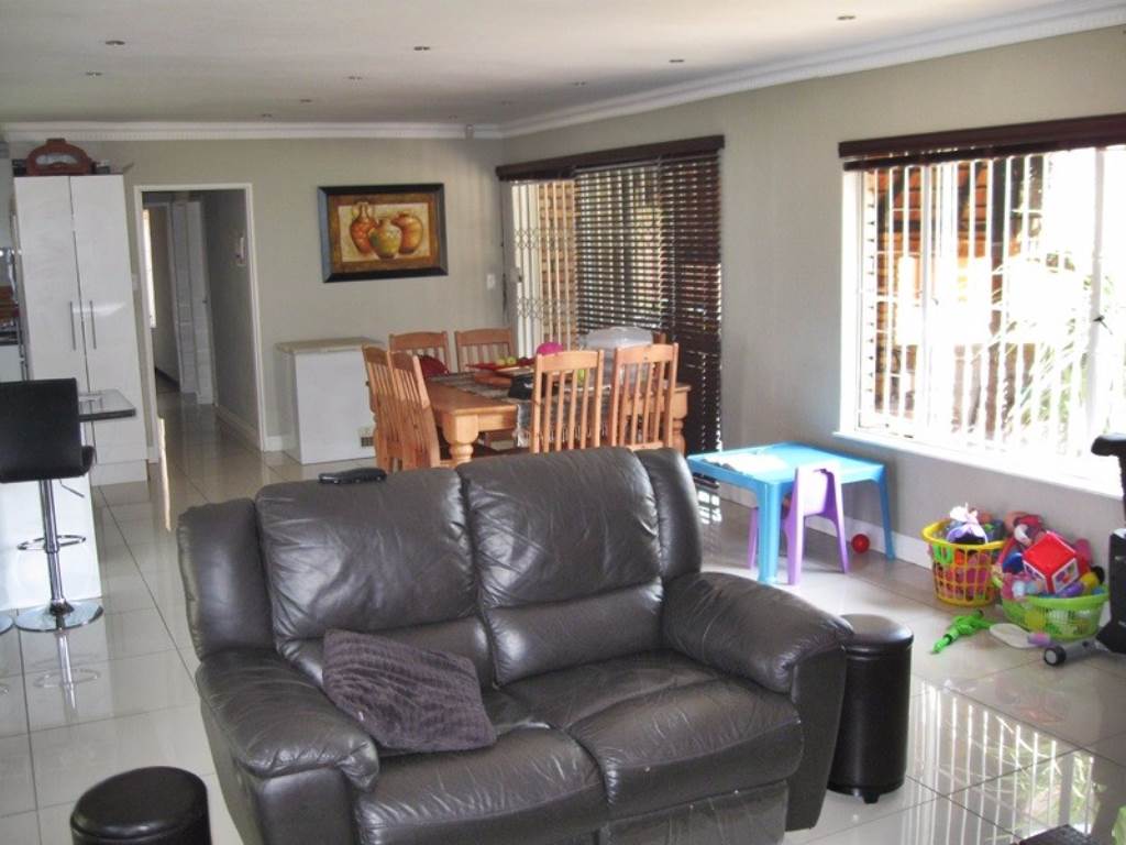 House For Sale in IMPALA PARK, BOKSBURG Picture 1