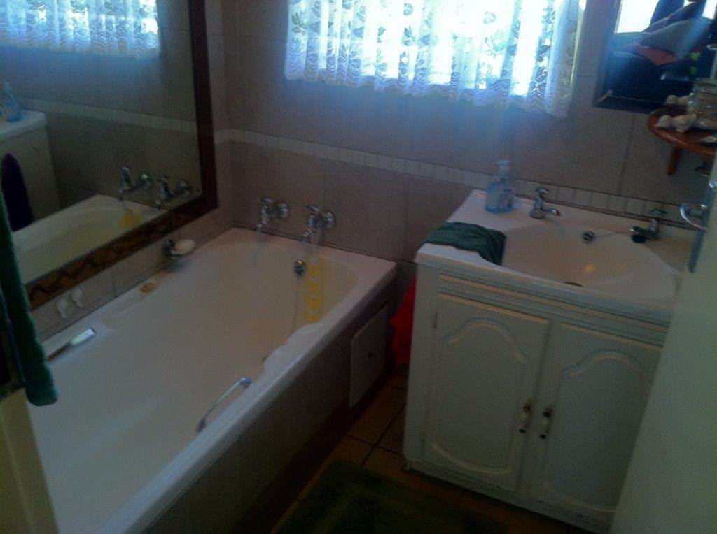 House For Sale in HEUWELOORD, CENTURION Picture 11
