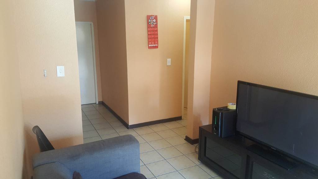 Flat For Sale in BO DORP, POLOKWANE(PIETERSBURG) Picture 2
