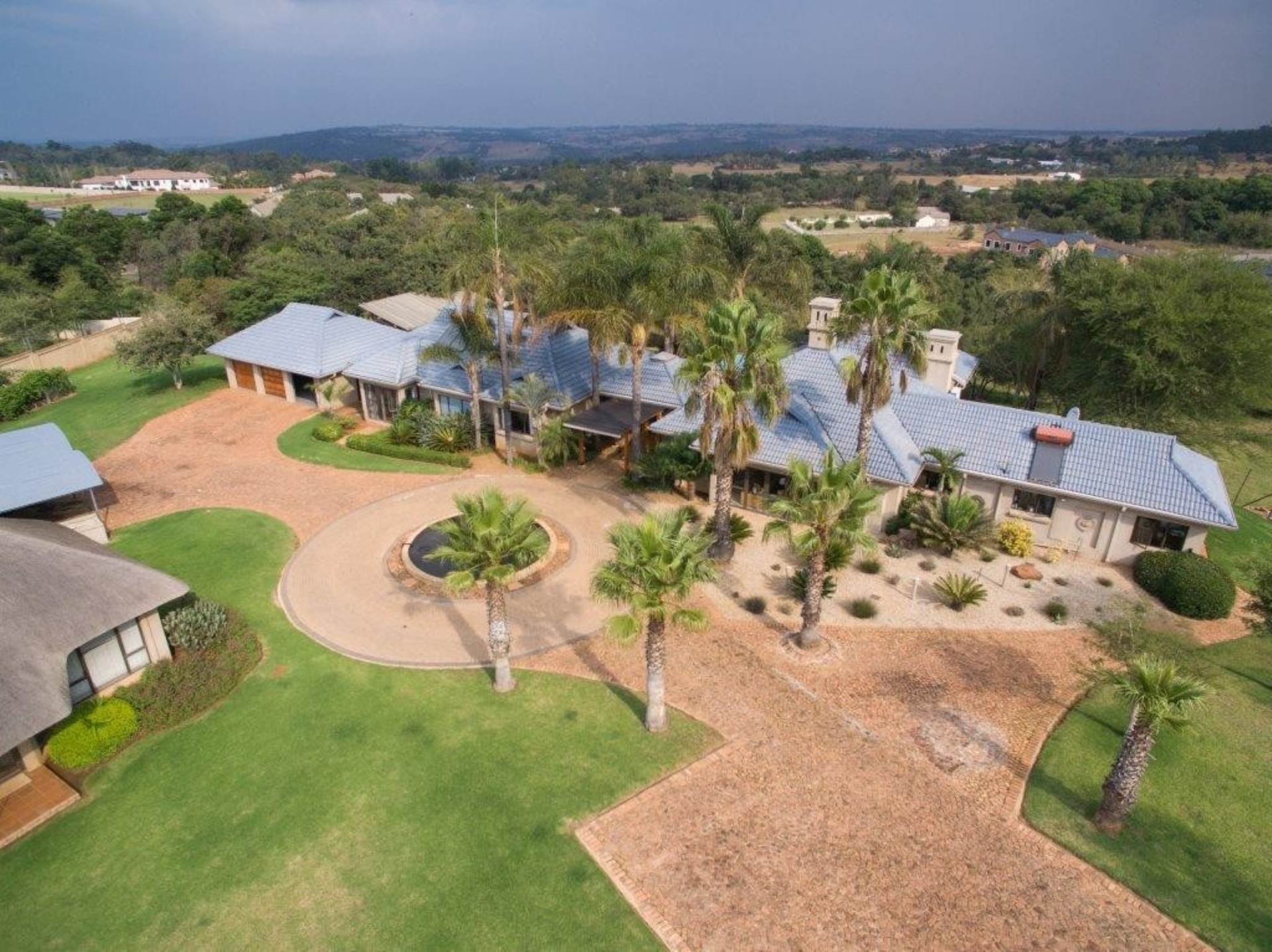 Property and Houses for sale in Olympus, Smallholdings, 4 Bedrooms - ZAR 8,990,000 Property and Houses for sale in Olympus, Smallholdings, 4 Bedrooms - ZAR 8,990,000